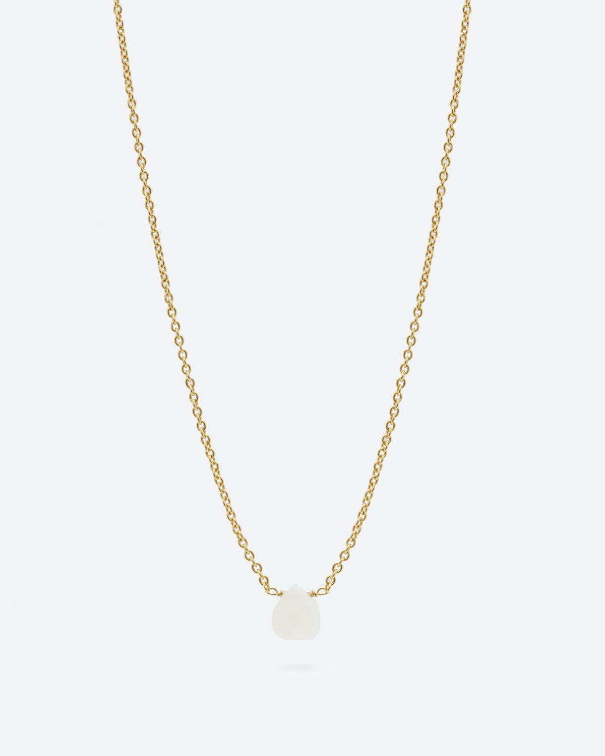 Collar bañado en oro de 18 quilates con piedra tallada en Piedra de Luna