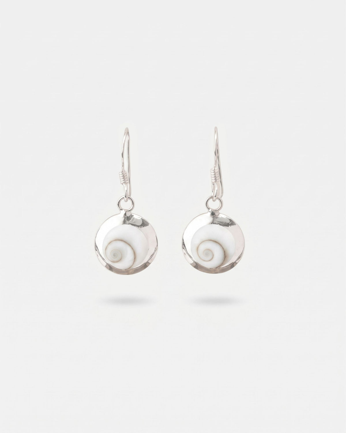 Pendientes Voltor Large de plata de ley 925 con Piedra de Santa Lucía