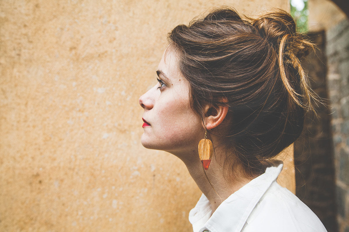 Pendientes de Madera y Resina Naranja