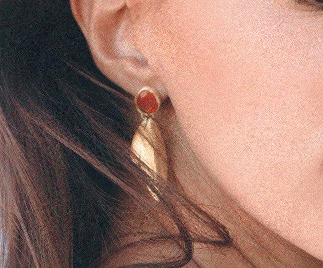 Pendientes Flor - Bañados en Oro 18k y Piedra Preciosa