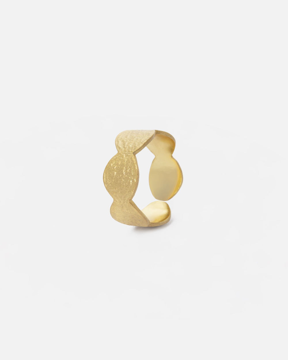 Lia Ring