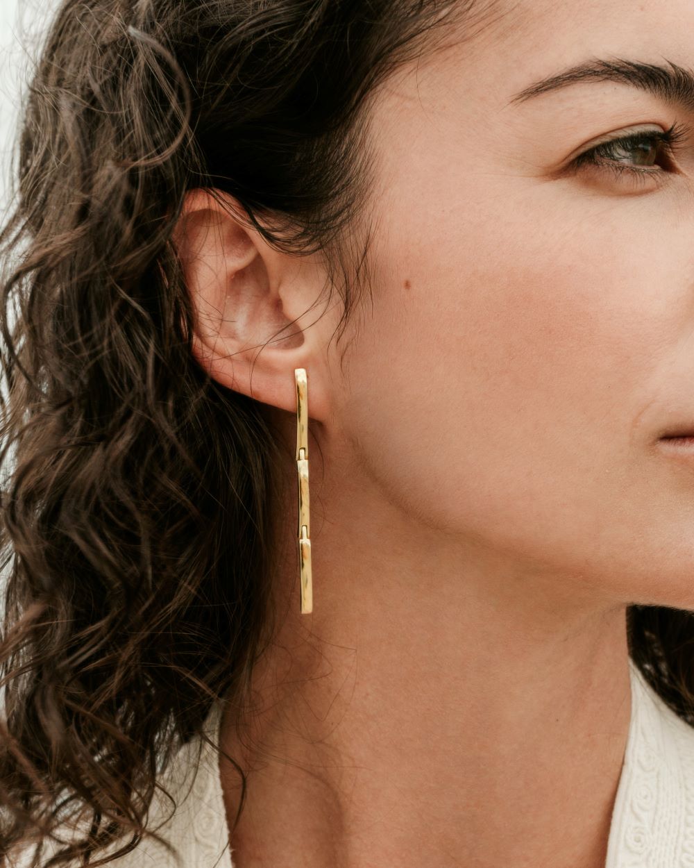 Pendientes largos, elegantes, dorados