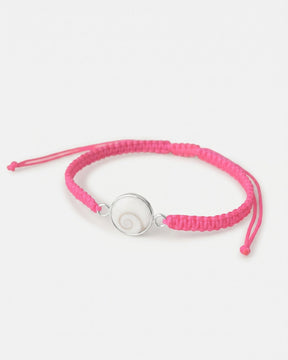 Pulsera Mavra de macramé rosa con piedra natural de Santa Lucía bordeada en plata de ley 925