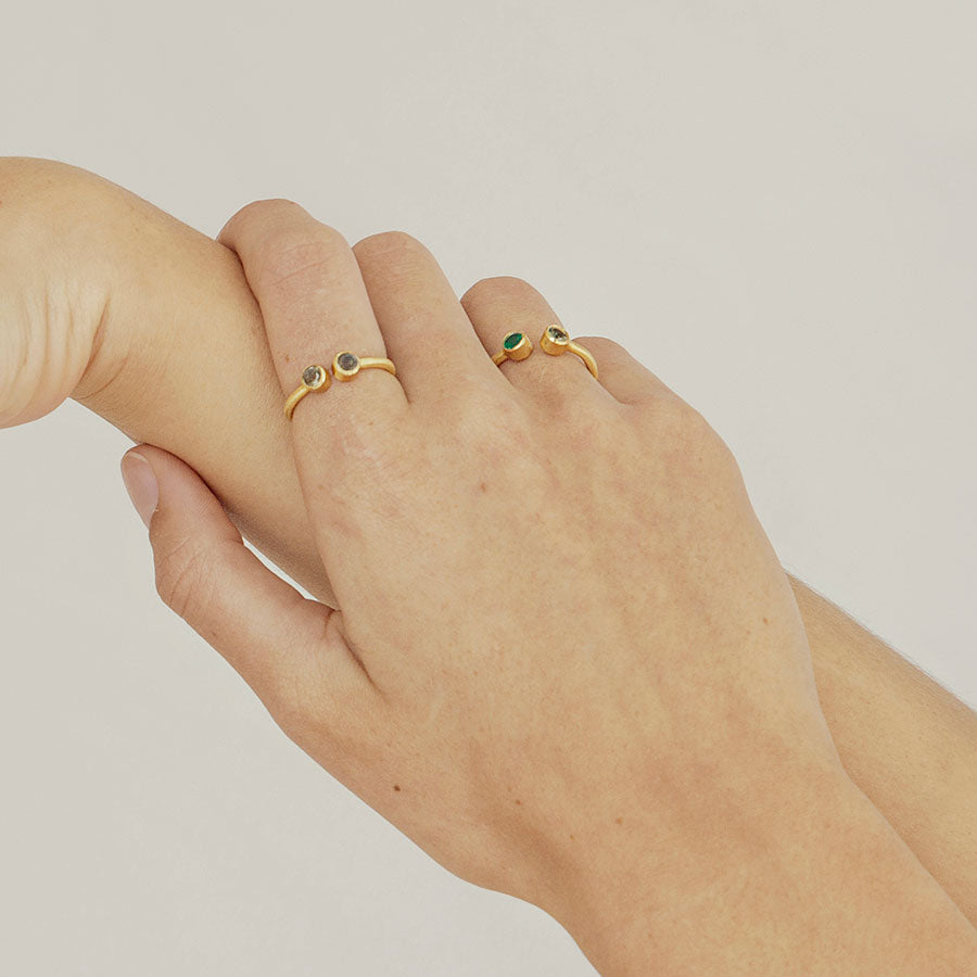 Anillo con piedras naturales cuarzo rosa