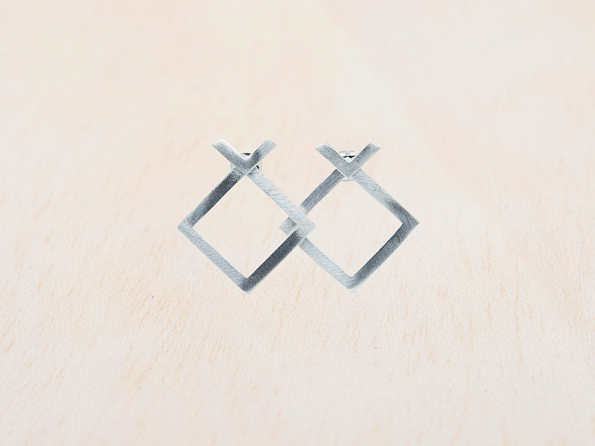 Pendientes cuadrados de diseño de plata